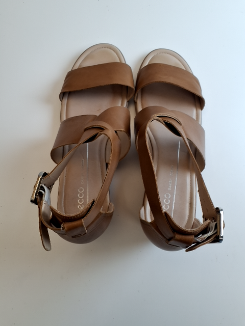 Ecco sandal